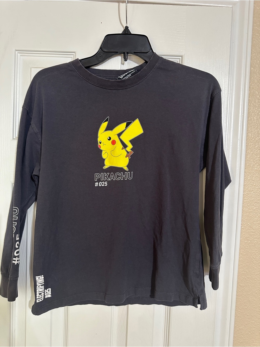 Zara kids Pikachu Kids' gray Long-Sleeve Graphic Tee